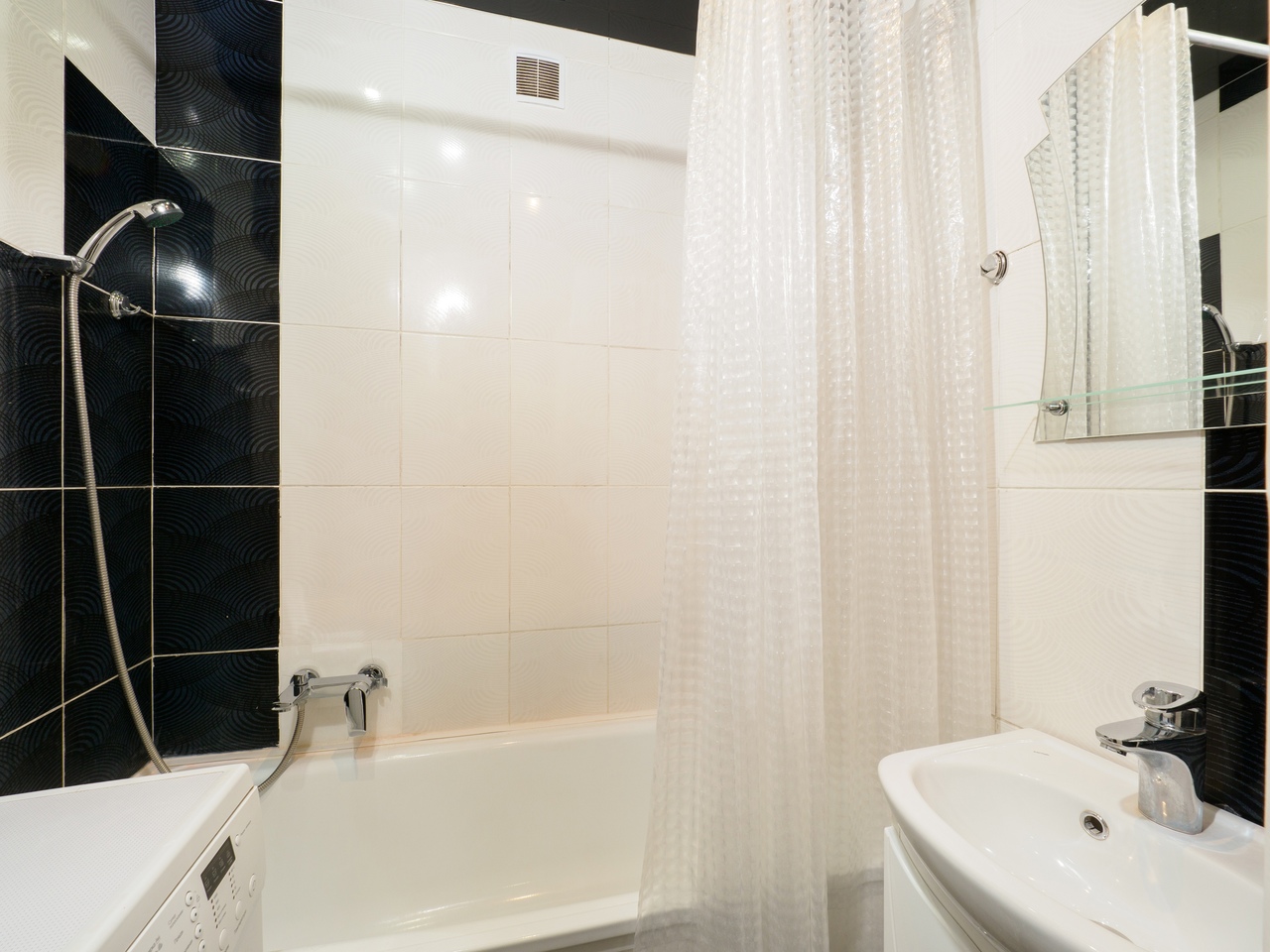 Кирова, 27В